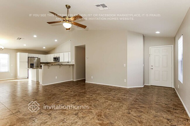 Building Photo - 16231 W Cottonwood St