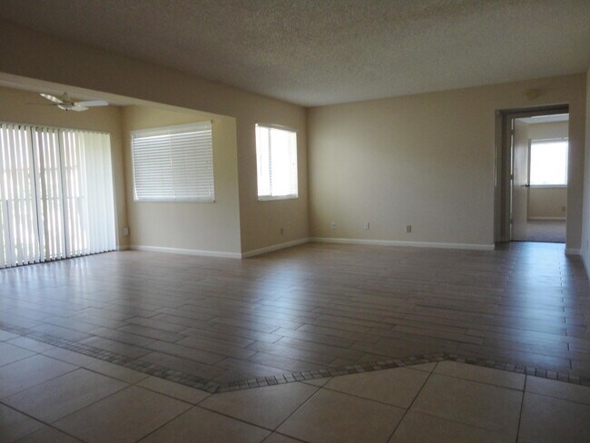 Building Photo - 4695 Sable Pine Cir