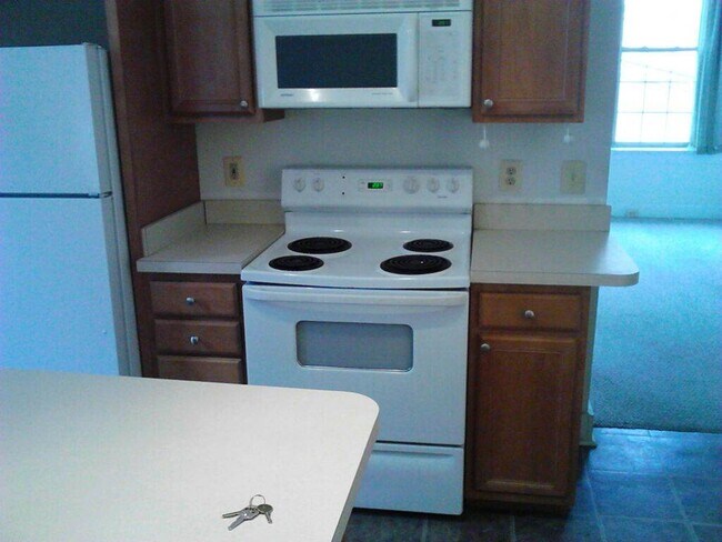 Building Photo - 2112 Fleet St