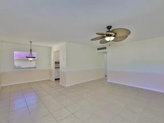 Building Photo - 202 Bedford Trl