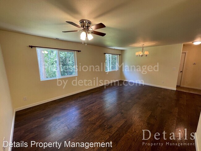 Foto del edificio - 3 br, 2.5 bath House - 2382 Martin Ave E