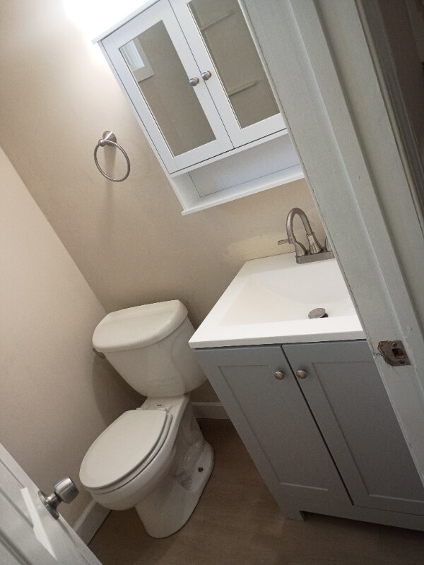 Foto principal - 137 Lockwood Ave