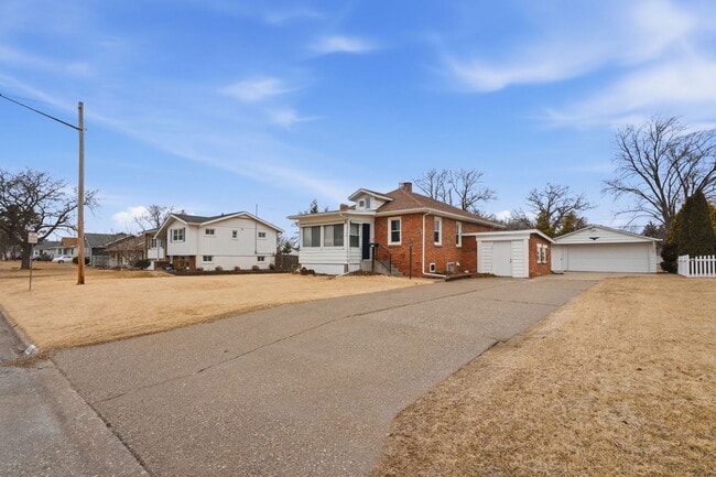 Building Photo - 4301 17th Ave