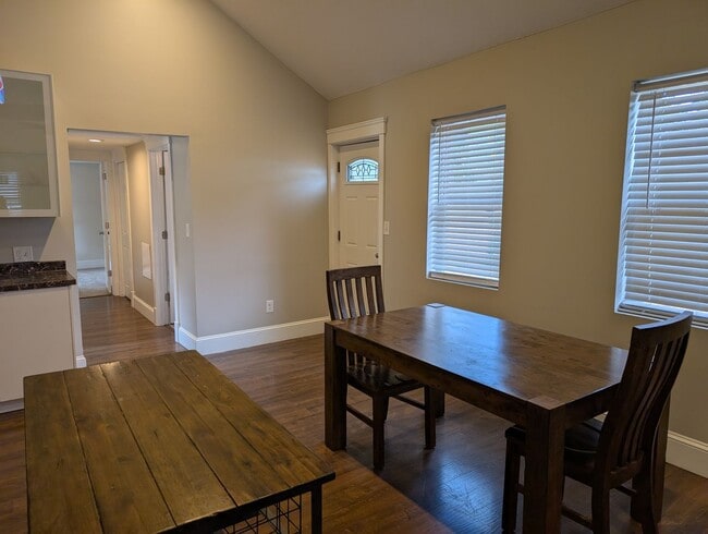 Building Photo - 2484 W 10th St