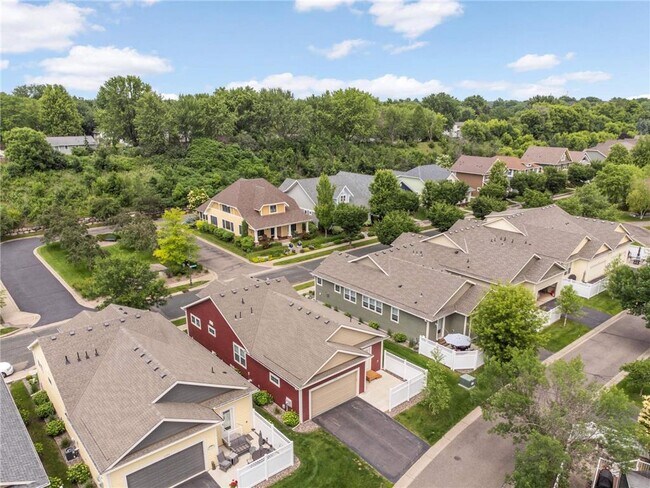 Foto del edificio - 15590 Duck Trail Ln