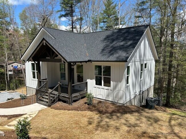 Foto del edificio - 203 Fletcher View Dr