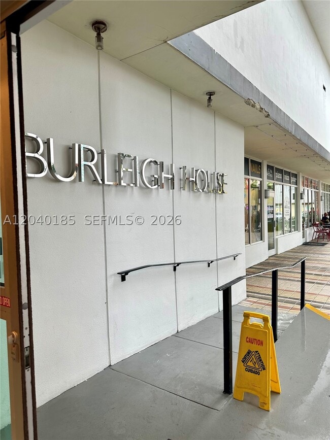 Building Photo - 7135 Collins Ave