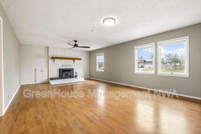 Foto del edificio - 713 NW 6th St