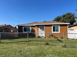 Building Photo - 3909 Glen Way