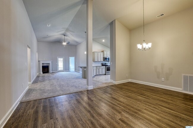 Building Photo - 180 Abercorn Dr