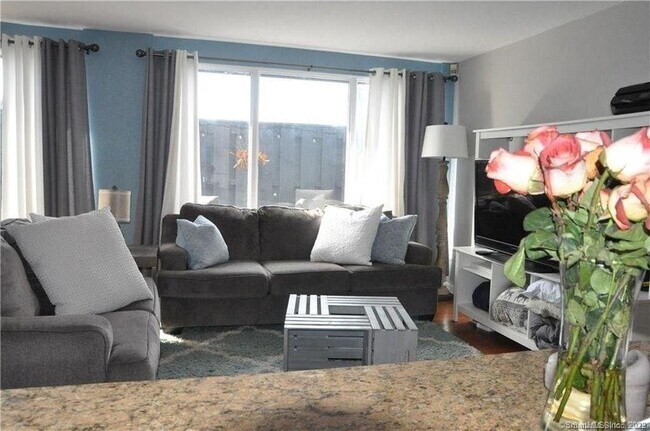 Foto del edificio - 300 Broad St