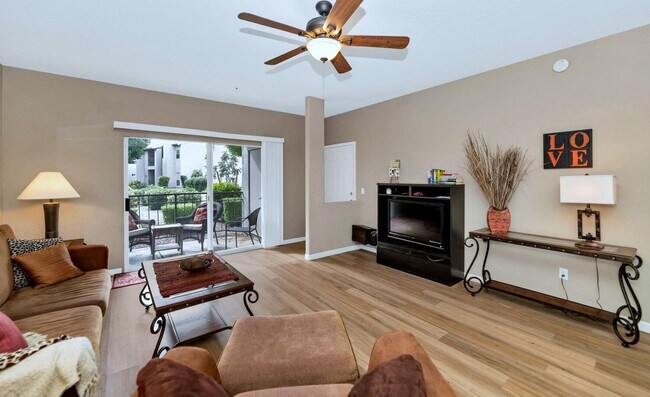 Foto del edificio - 14145 N 92nd St