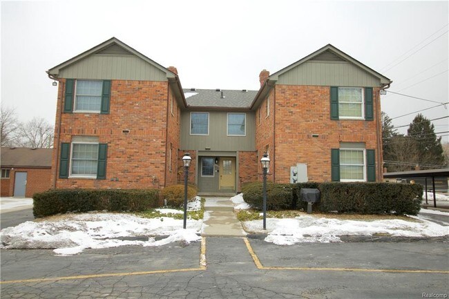 Foto del edificio - 3810 Rochester Rd