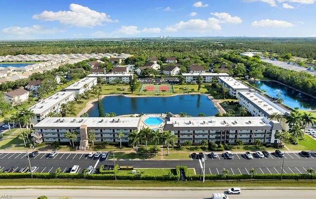 Foto del edificio - 1024 Manatee Rd