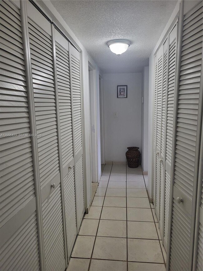 Foto del edificio - 14140 SW 84th St