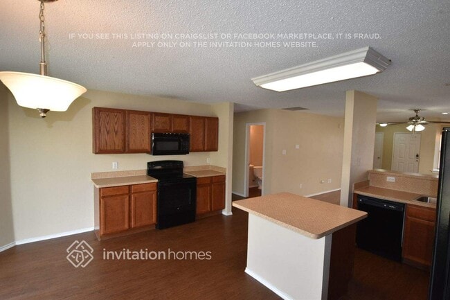 Foto del edificio - 1005 Meadowlark Dr