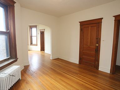 Foto del edificio - 3339 N Seminary Ave