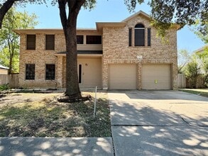 Building Photo - 2011 Lantana Dr