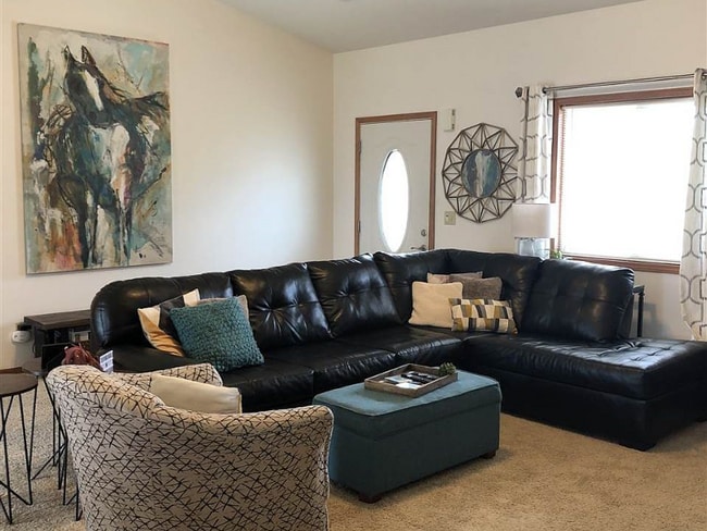 Foto del edificio - 208 Northfield Rd