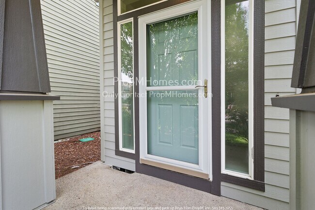 Building Photo - Charming Three Bedroom, Two and Half Bath ...