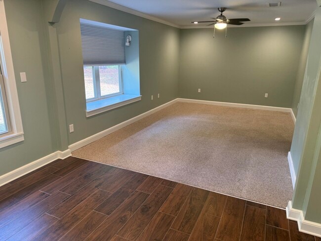 Building Photo - 234 Wava Ave