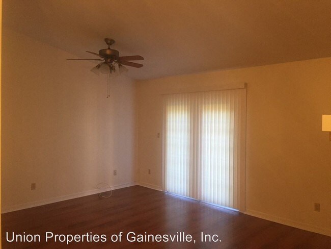 Building Photo - 2 br, 2 bath House - 4132 NW 18th Drive