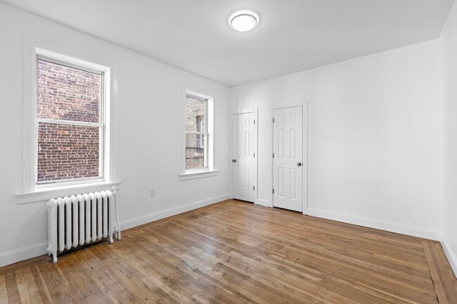 Building Photo - 137 Kensington Ave