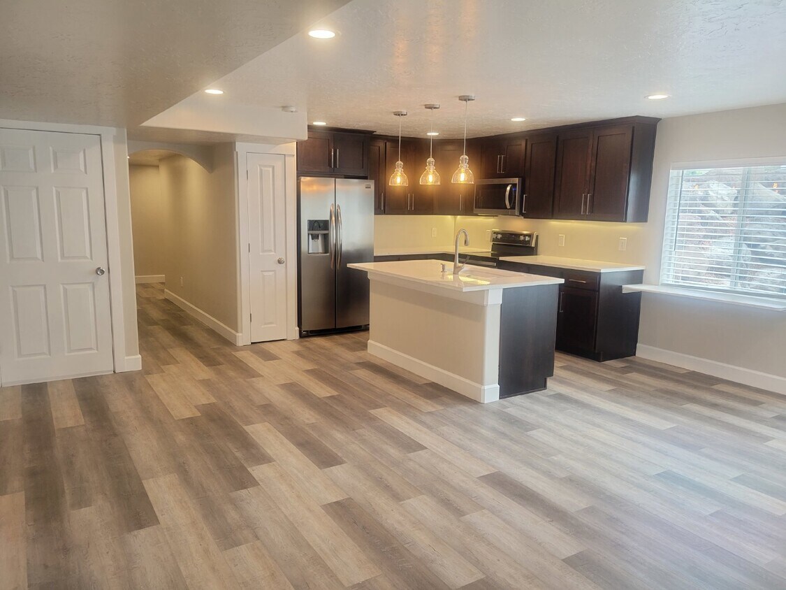 Primary Photo - Modern Basement Apartment in Herriman