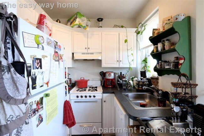 Building Photo - 331 Harvard St