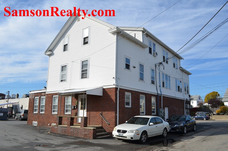 Primary Photo - 778 Reservoir Ave
