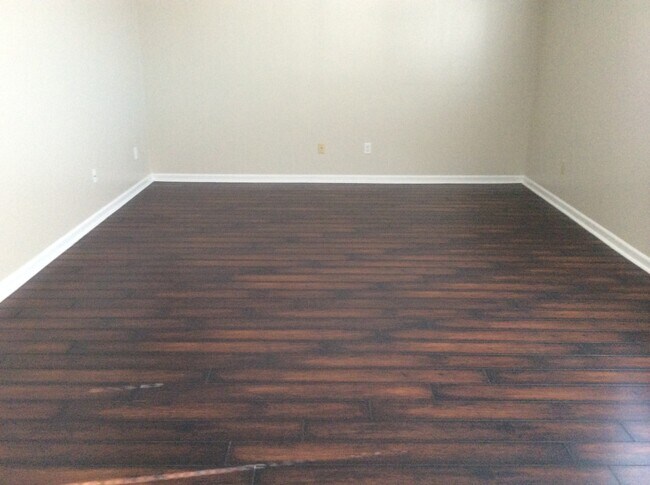 Foto del edificio - Greenwood - 3 BR home
