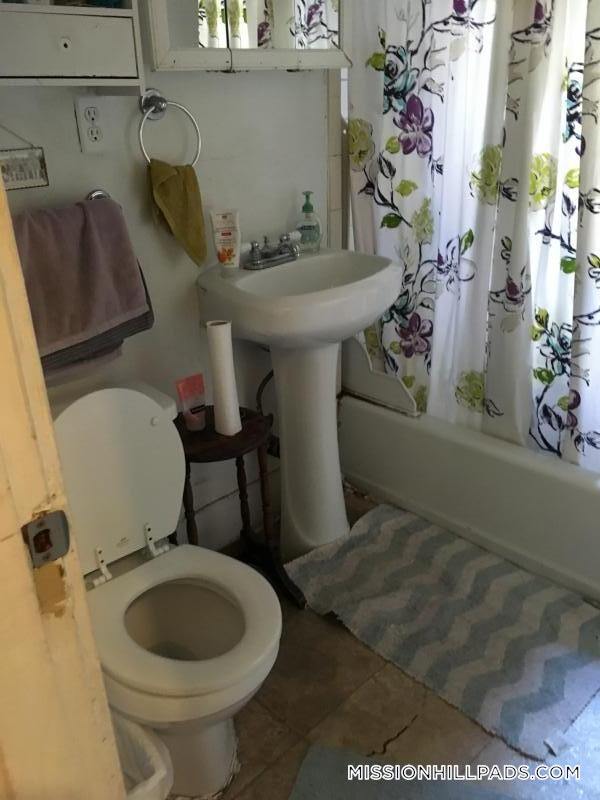 Foto del edificio - 891 Huntington Ave