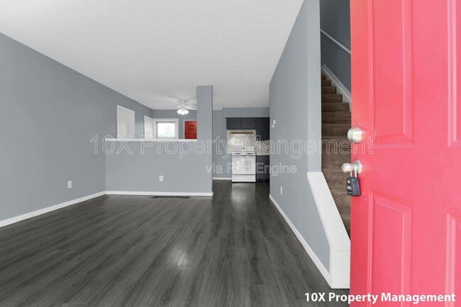 Foto del edificio - 6169 Laurelwood Ct