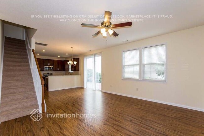 Building Photo - 9220 Meadowmont View Dr