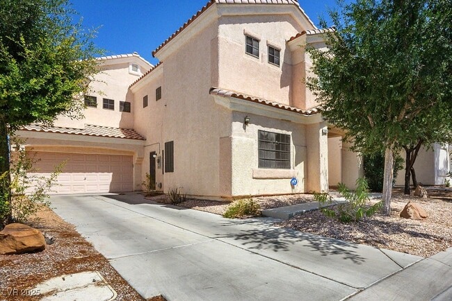 Building Photo - 5870 Gentleslope St