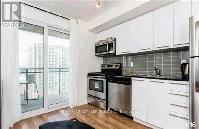 Building Photo - 38 Joe Shuster Way