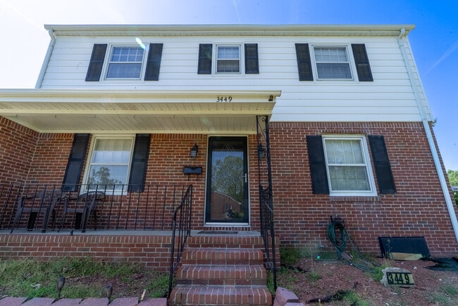 Photo - 3449 Petunia Cres House