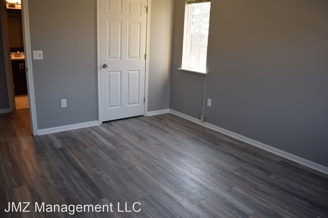 Building Photo - 3 br, 2 bath House - 801 Brandon Ave.