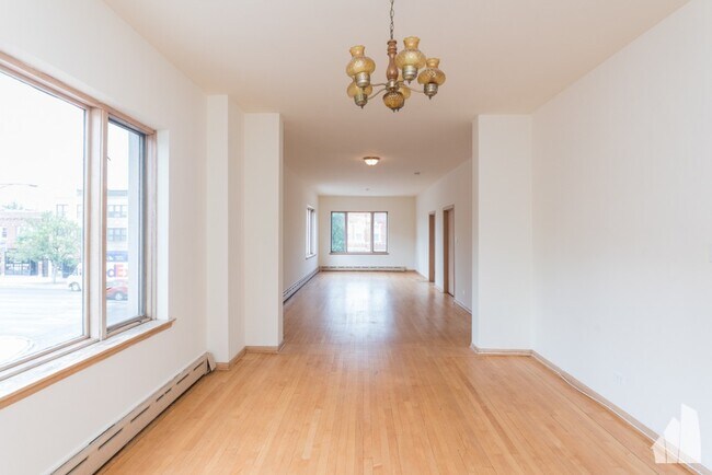 Building Photo - 3721 W Fullerton Ave