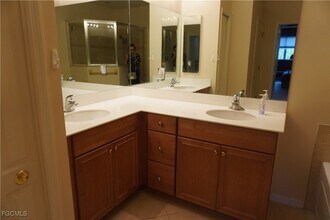 Building Photo - 13091 Sandy Key Bend