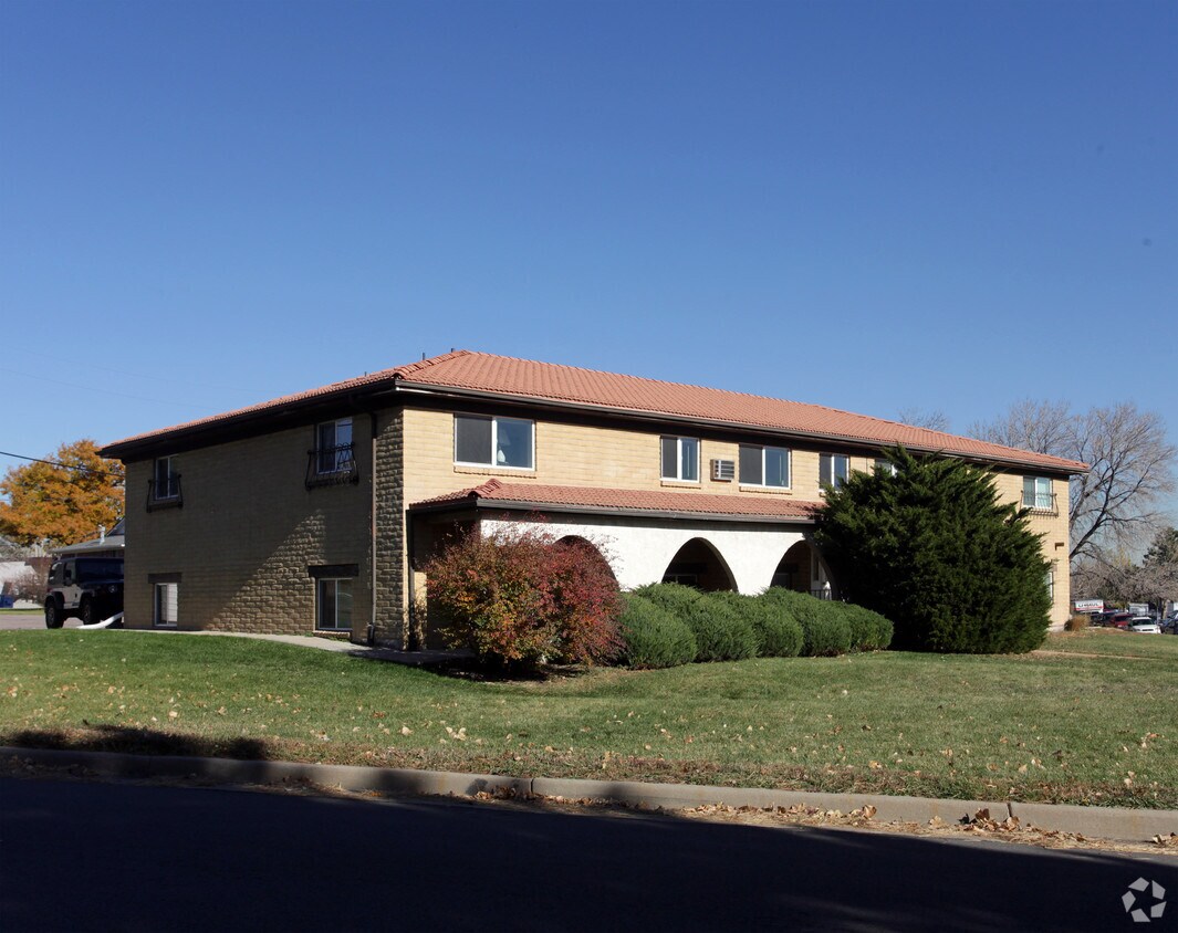 Foto principal - 10747 W 6th Pl