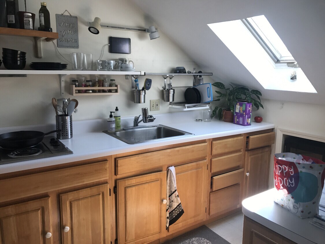 Building Photo - 771 Tremont St