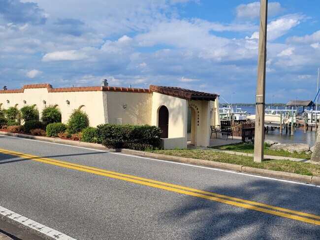 Building Photo - 115 Indian River Dr