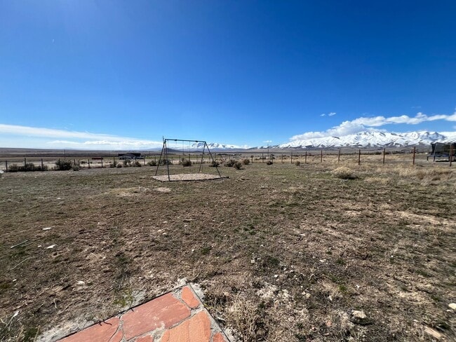 Building Photo - Beautiful Stockton Home with Stunning Mountain and Valley Views