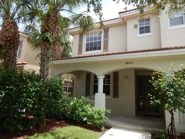 Building Photo - 4805 N Wickham Cir