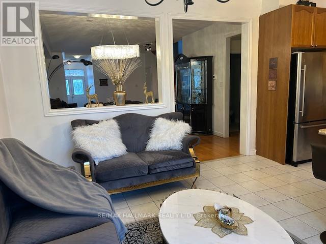 Photo du bâtiment - 531 Reeves Way Blvd