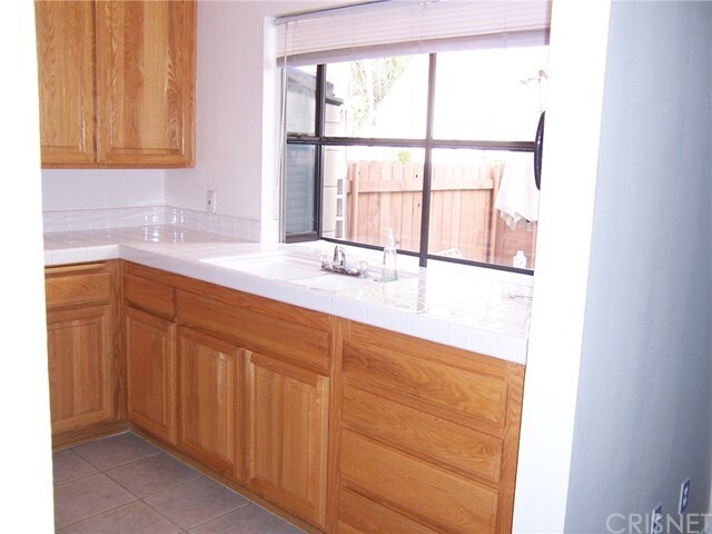 Foto del edificio - 18501 Mayall St