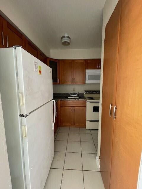 Building Photo - 1711 S Cypress Rd