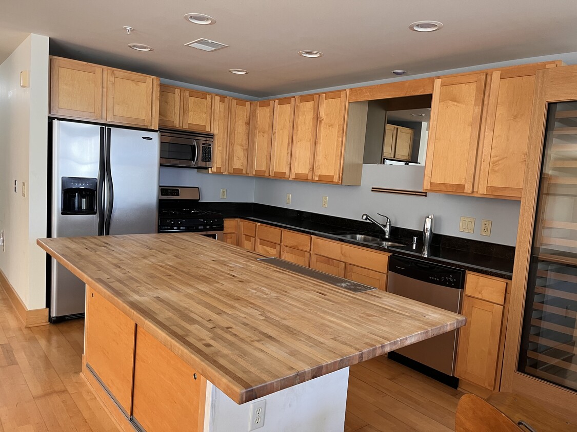 Foto principal - 333 W Mifflin St