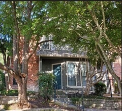 Building Photo - 20 Chapel Hill Cir